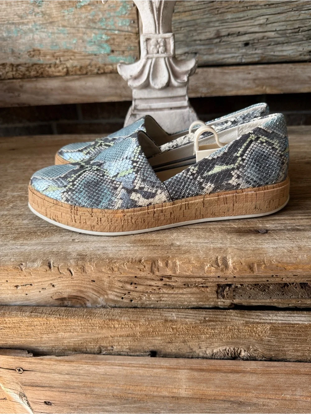 SARTO By Franco Sarto Derek Blue Green Snake-Print Leather Slip-On Flats sz 9.5